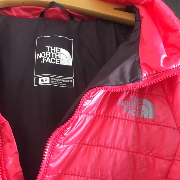 North Face 3/4 Zip Synthetic Shell - Picture 2 of 4